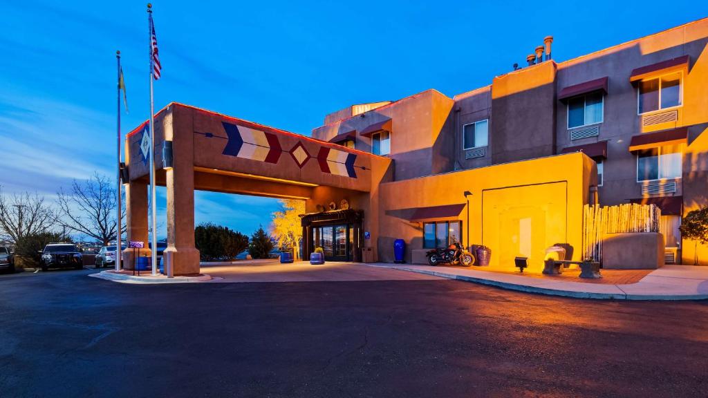 Inn at Santa Fe SureStay Collection by Best Western Main image 2